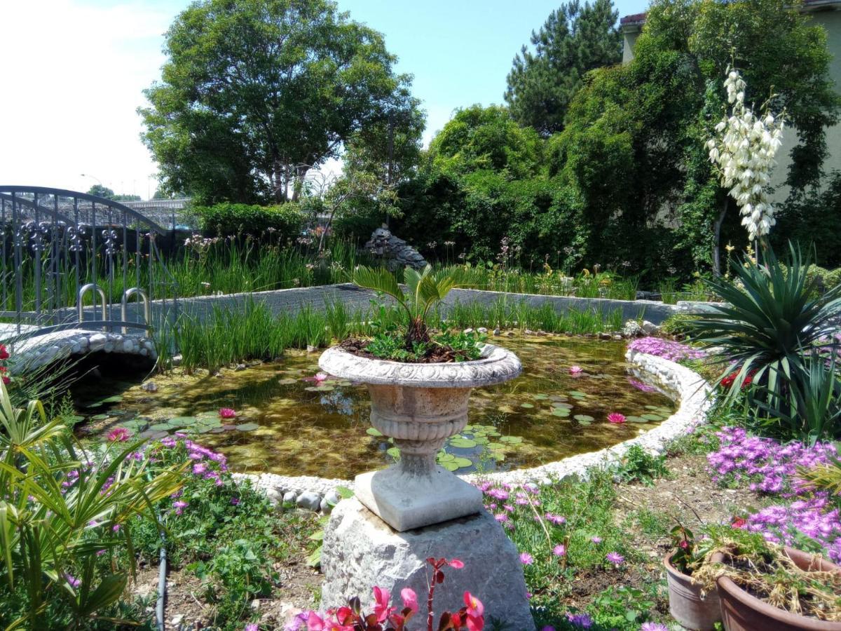 Villa Fiorita Monfalcone Bagian luar foto