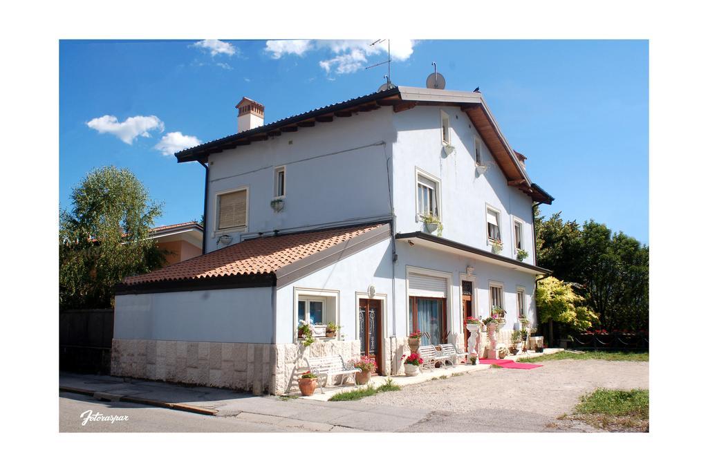 Villa Fiorita Monfalcone Ruang foto
