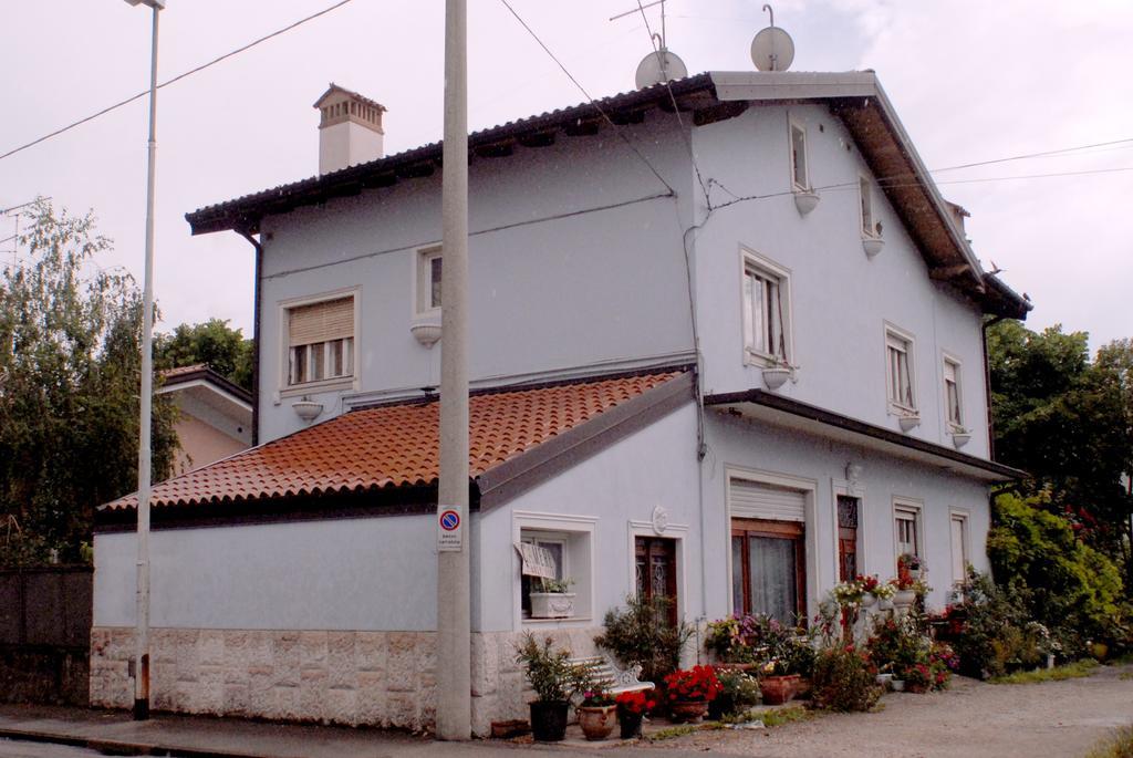 Villa Fiorita Monfalcone Ruang foto